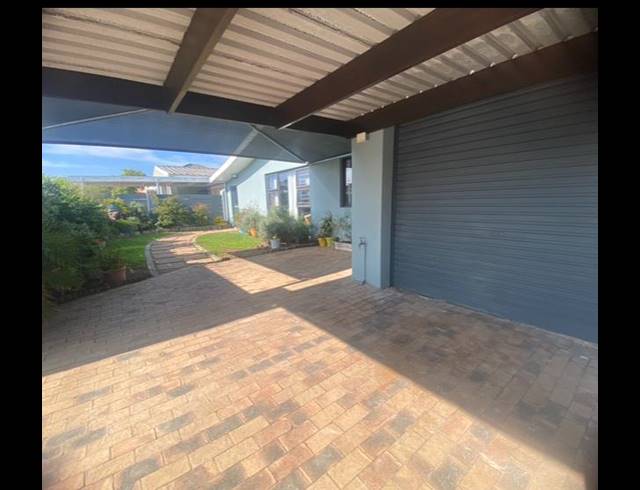 3 BEDROOM HOUSE FOR SALE IN OAKDALE